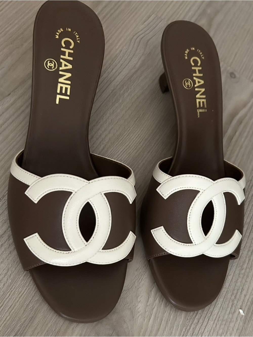 CHANEL Dark Khaki & White Leather CC Slide Mules (Shoe box & dust bags included)